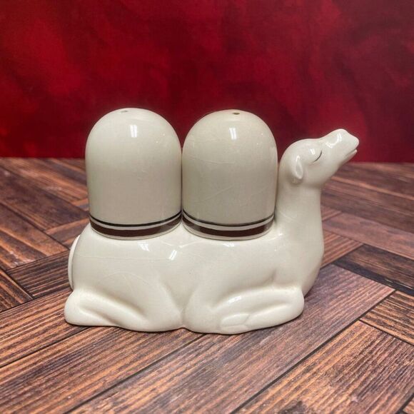 Vintage Rare Fitz & Floyd Camel Salt & Pepper Shaker Set (c. 1978) - Picture 4 of 10